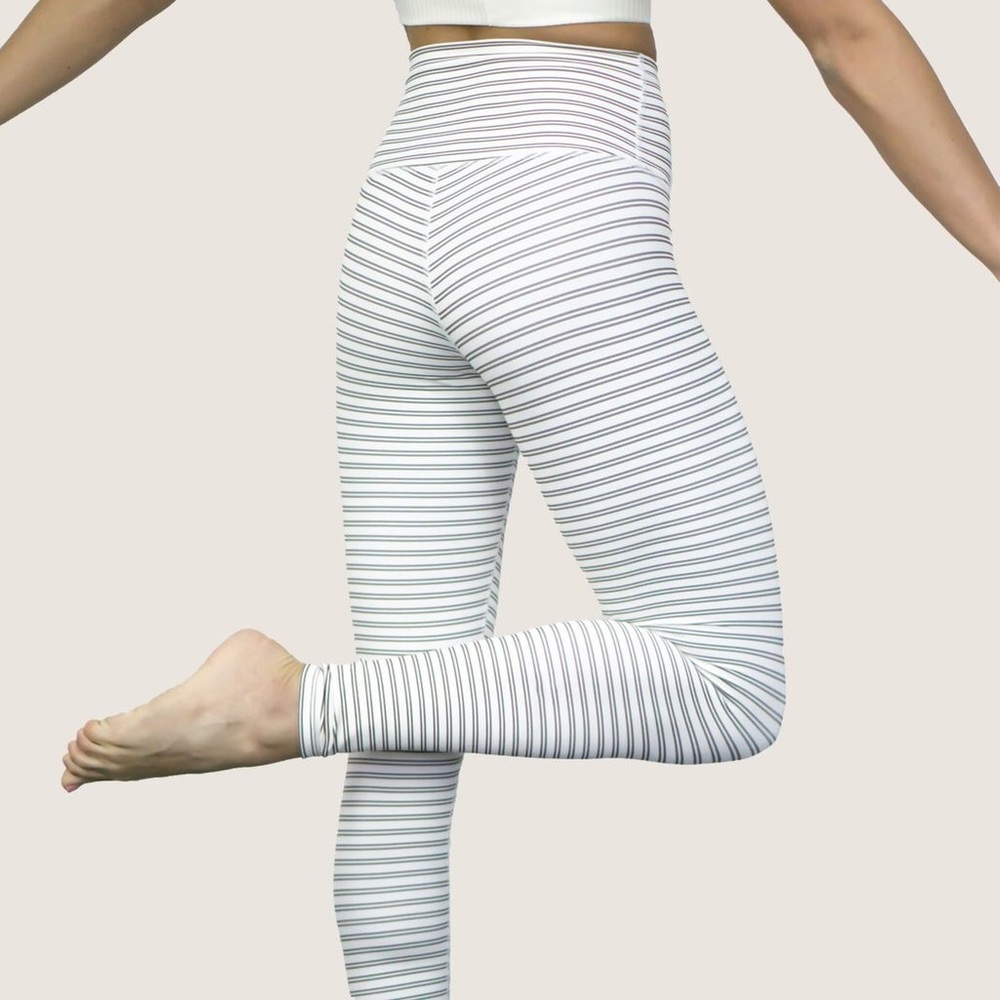 DYI Signature Tight